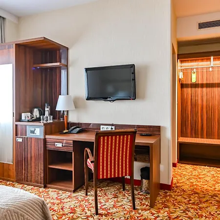 Hotell Faltom Gdynia 4*