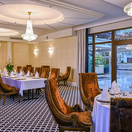 Faltom Gdynia Hotell 4*
