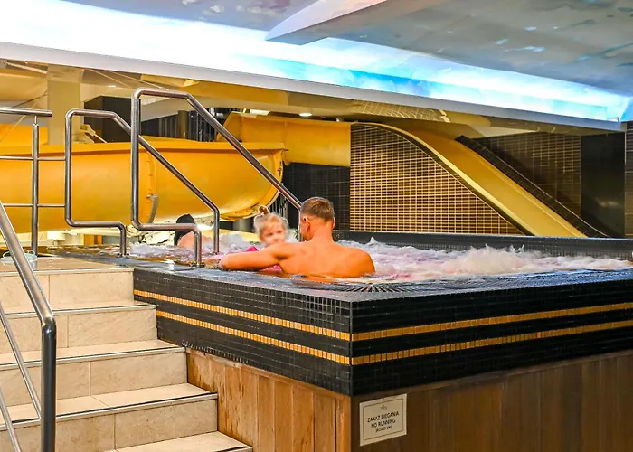 Faltom Gdynia 4*